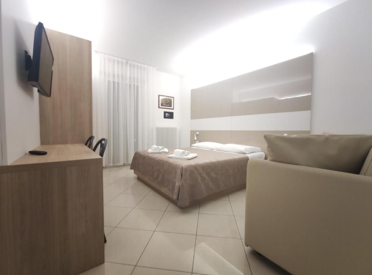 Residence Perla 里米尼 外观 照片